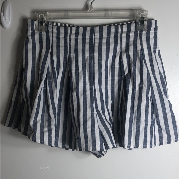 Matching stripe set! - Picture 1 of 6